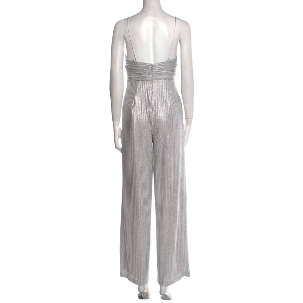 AIDAN MATTOX
Plunge Neckline Jumpsuit w/ Tags